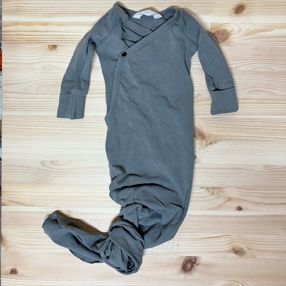Susukoshi newborn gown